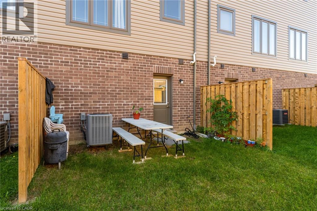 19 Picardy Drive Unit# 15, Stoney Creek, Ontario  L8J 0M7 - Photo 25 - 40788824