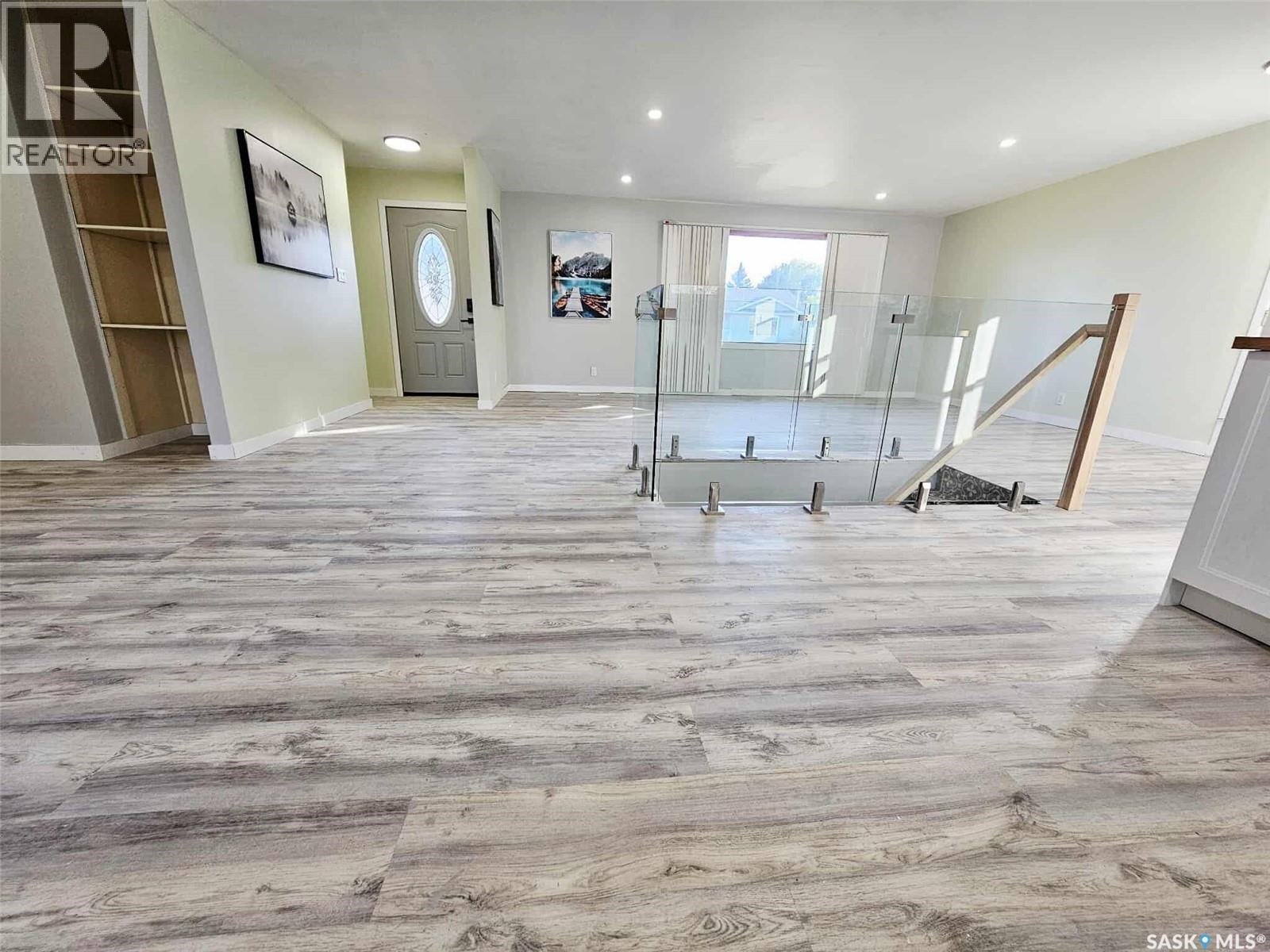 206 George Crescent, Esterhazy, Saskatchewan  S0A 0X0 - Photo 2 - SK024239