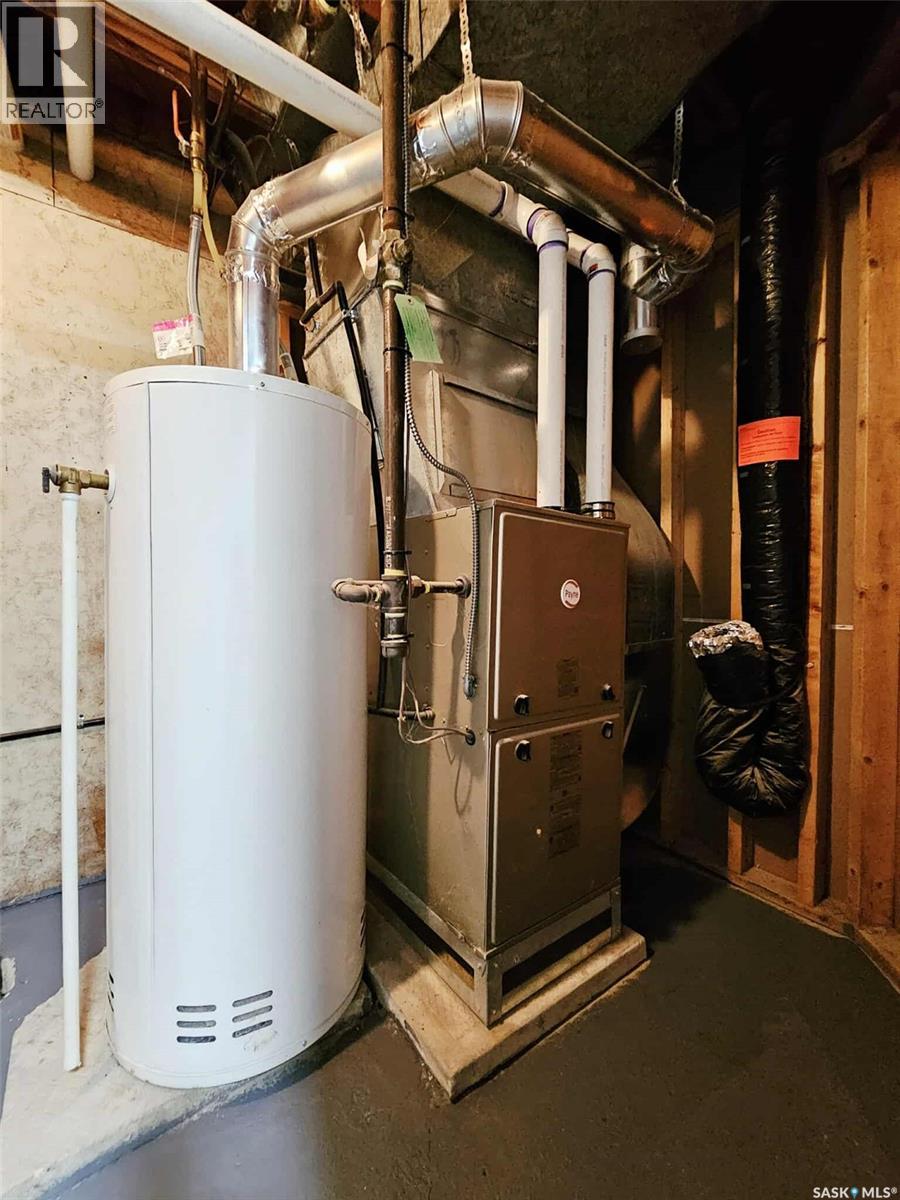 206 George Crescent, Esterhazy, Saskatchewan  S0A 0X0 - Photo 43 - SK024239