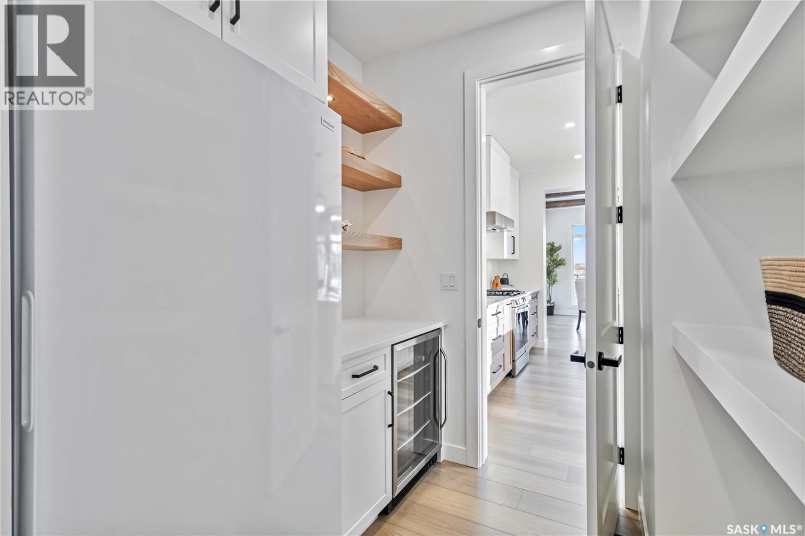 327 Woolf Bay, Saskatoon, Saskatchewan  S7W 1E5 - Photo 17 - SK024161