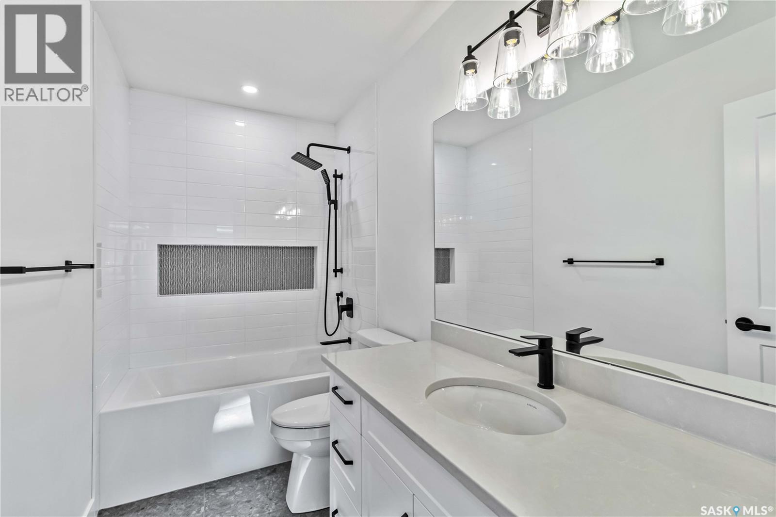 327 Woolf Bay, Saskatoon, Saskatchewan  S7W 1E5 - Photo 27 - SK024161