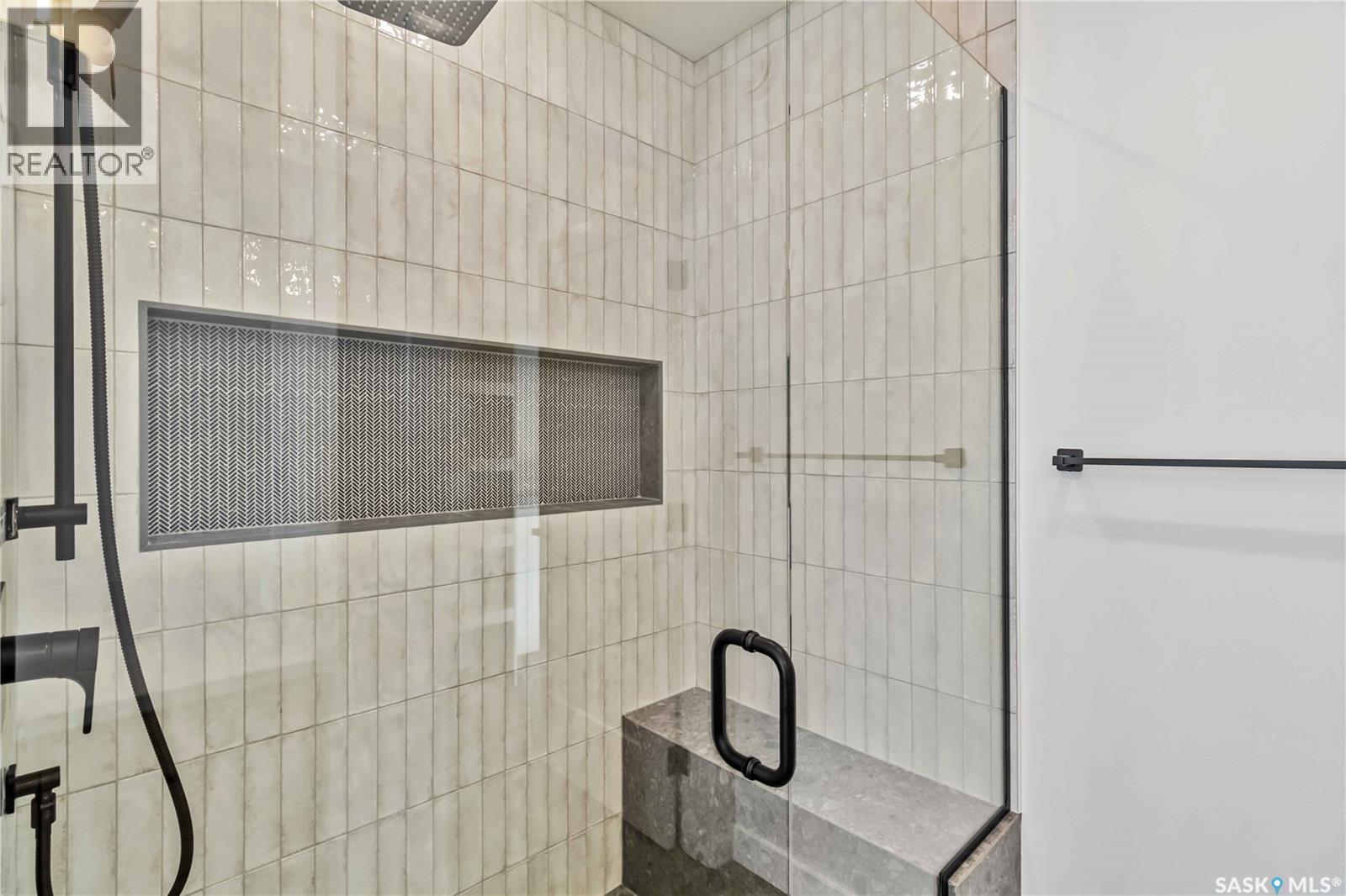 327 Woolf Bay, Saskatoon, Saskatchewan  S7W 1E5 - Photo 34 - SK024161