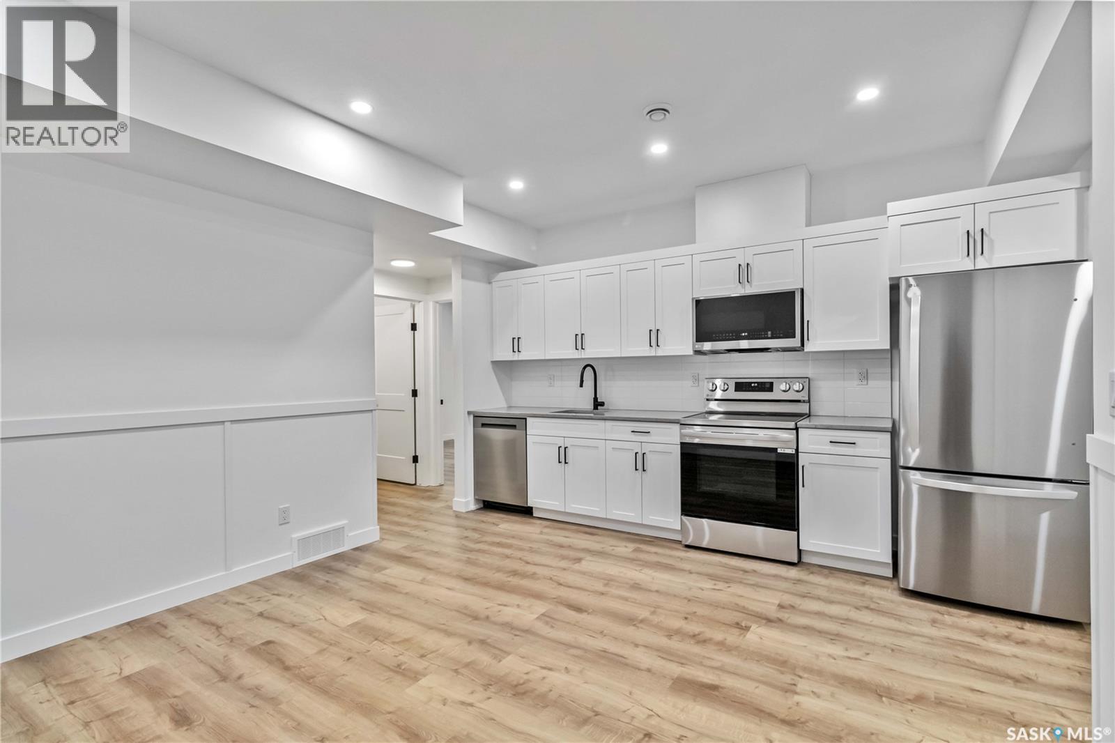 327 Woolf Bay, Saskatoon, Saskatchewan  S7W 1E5 - Photo 38 - SK024161