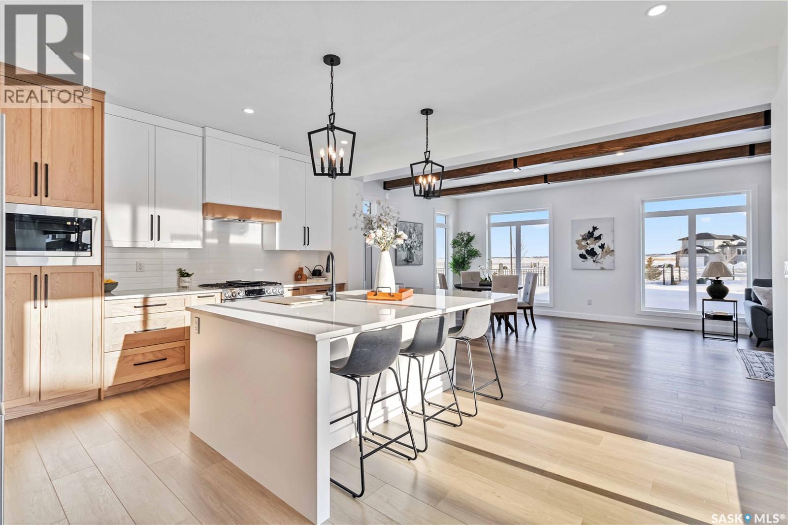 327 Woolf Bay, Saskatoon, Saskatchewan  S7W 1E5 - Photo 4 - SK024161