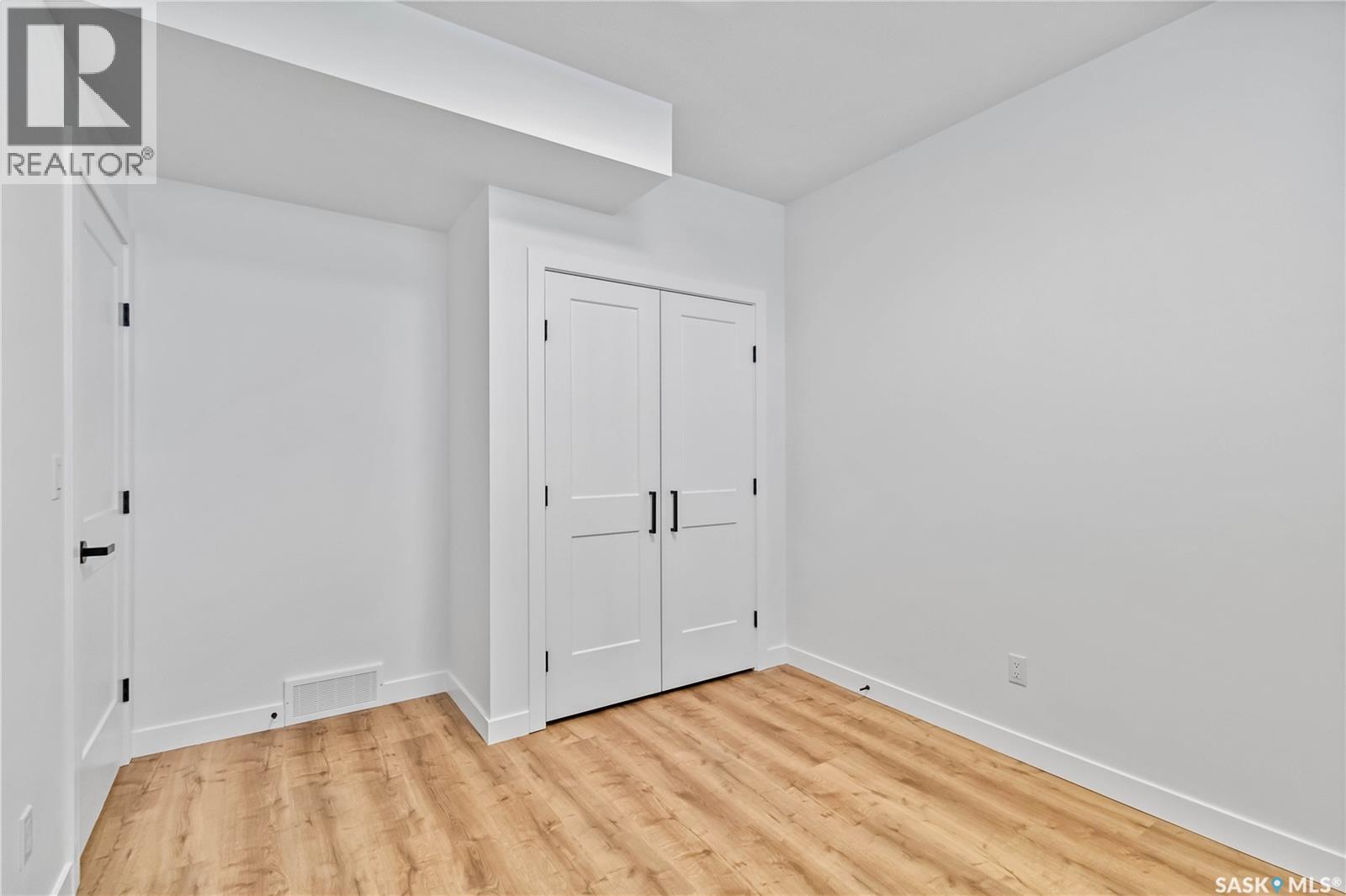 327 Woolf Bay, Saskatoon, Saskatchewan  S7W 1E5 - Photo 41 - SK024161