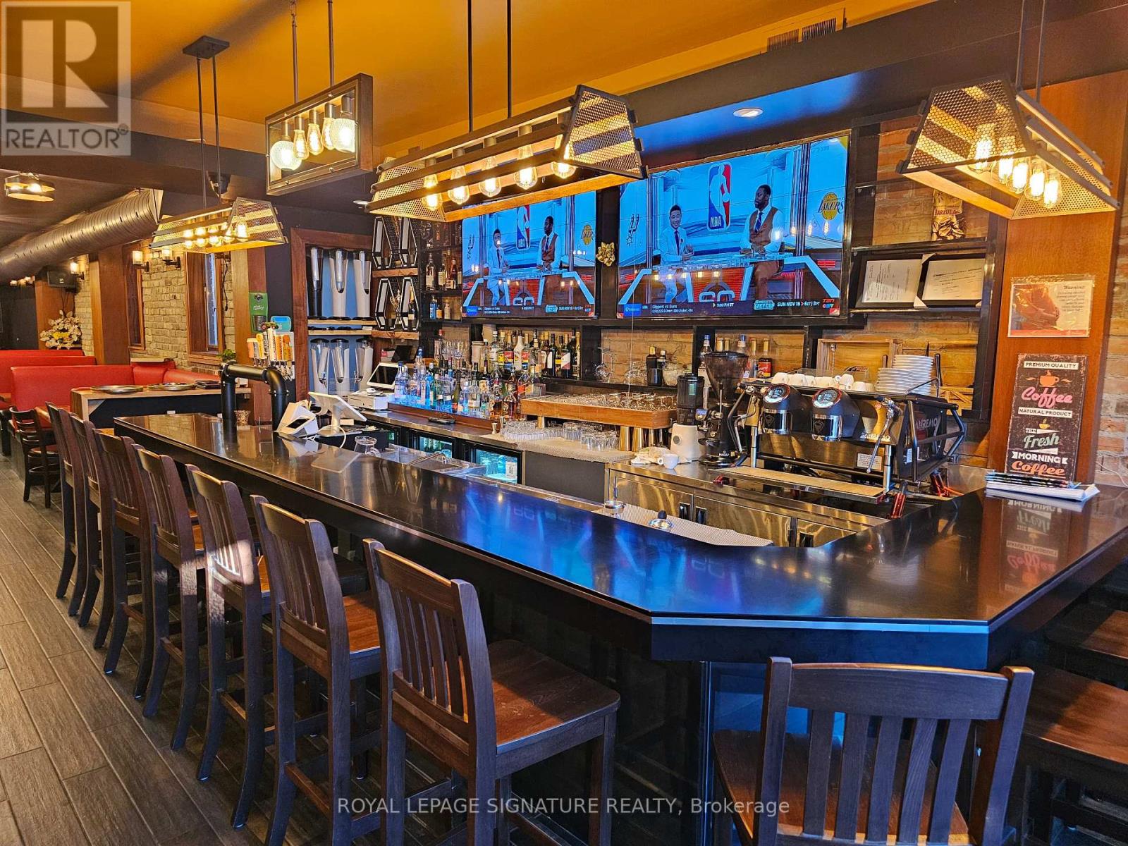 1236 DANFORTH AVENUE, Toronto, Ontario