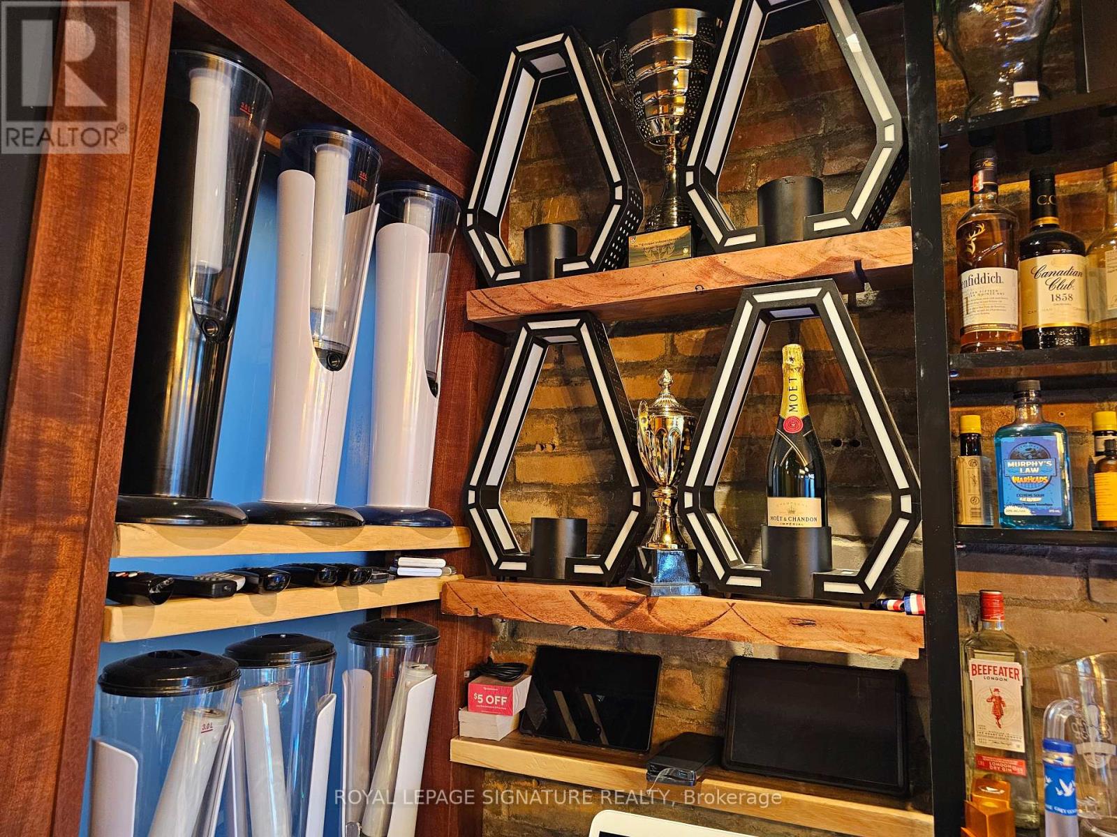 1236 Danforth Avenue, Toronto, Ontario M4J 1M6 - Photo 8 - E12554240