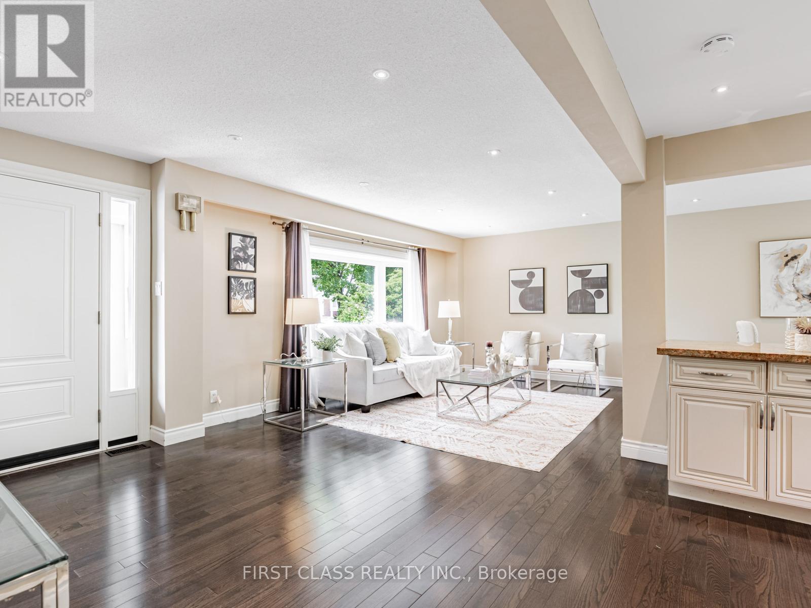 97 Bridlewood Boulevard, Toronto, Ontario  M1T 1R2 - Photo 3 - E12554254