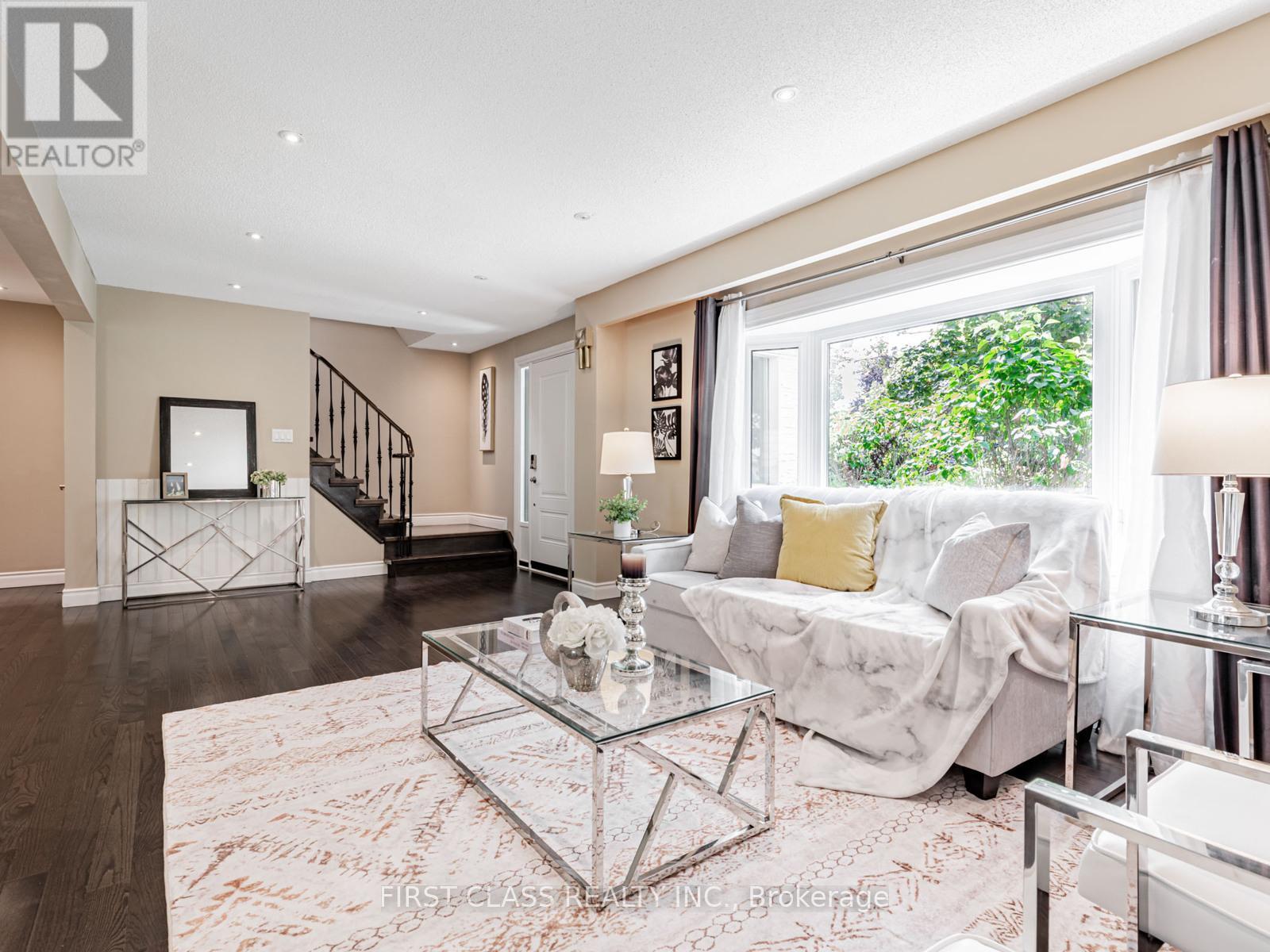 97 Bridlewood Boulevard, Toronto, Ontario  M1T 1R2 - Photo 4 - E12554254