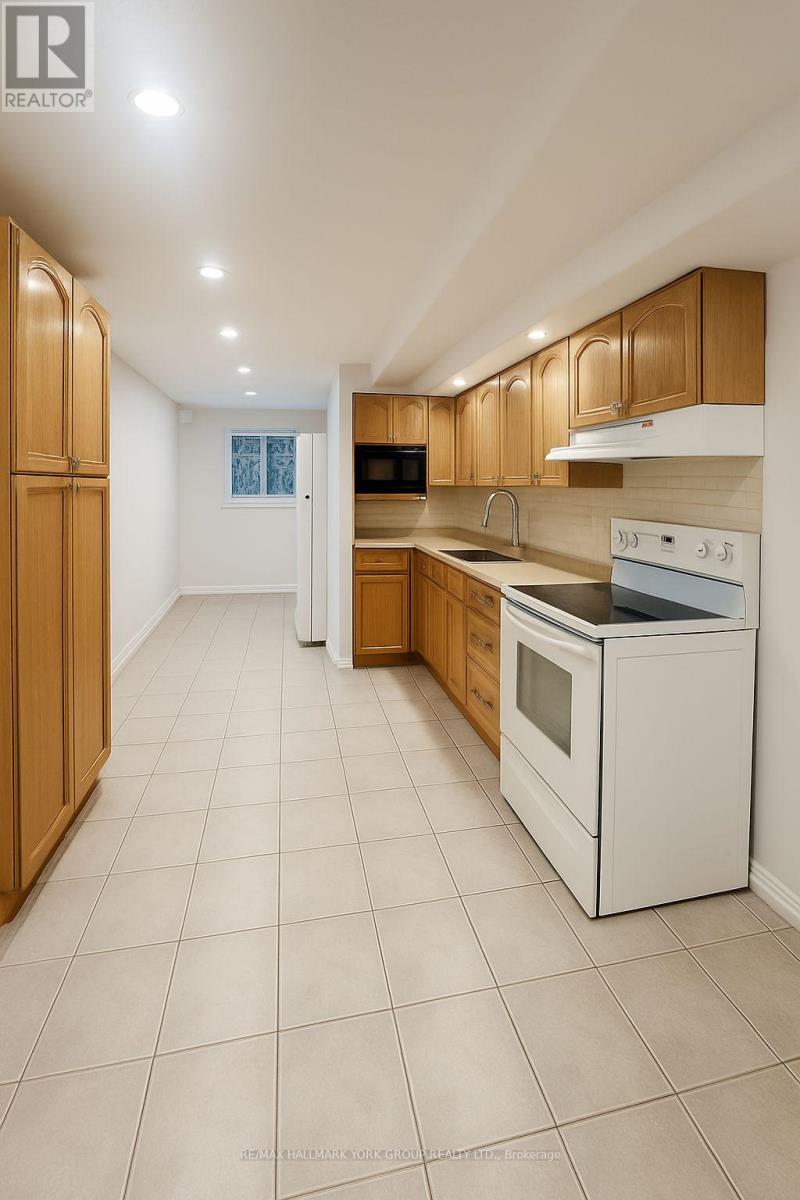 Basement - 2141 Theoden Court, Pickering, Ontario  L1X 1Z9 - Photo 5 - E12554354