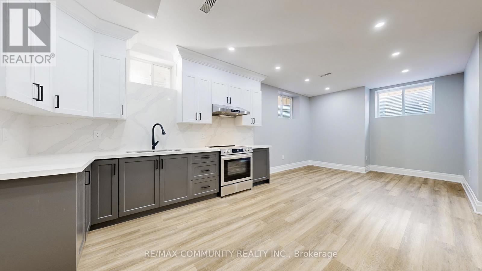 1580a Honey Locust Place, Pickering, Ontario  L1X 0P1 - Photo 11 - E12554432