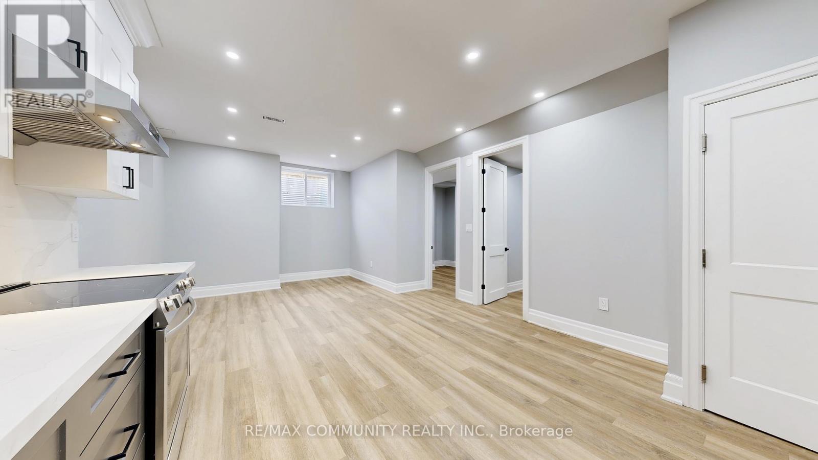 1580a Honey Locust Place, Pickering, Ontario  L1X 0P1 - Photo 12 - E12554432