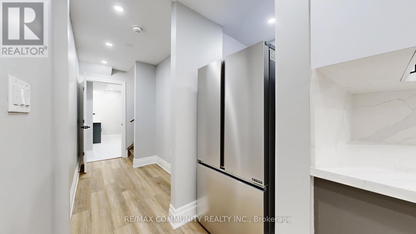 1580a Honey Locust Place, Pickering, Ontario  L1X 0P1 - Photo 18 - E12554432