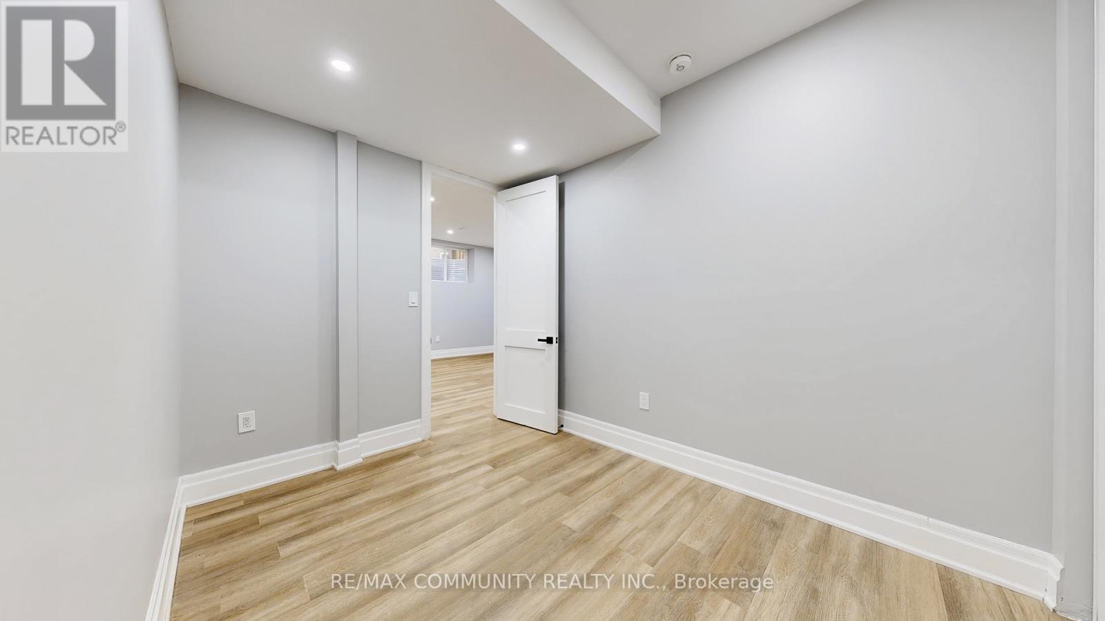 1580a Honey Locust Place, Pickering, Ontario  L1X 0P1 - Photo 22 - E12554432