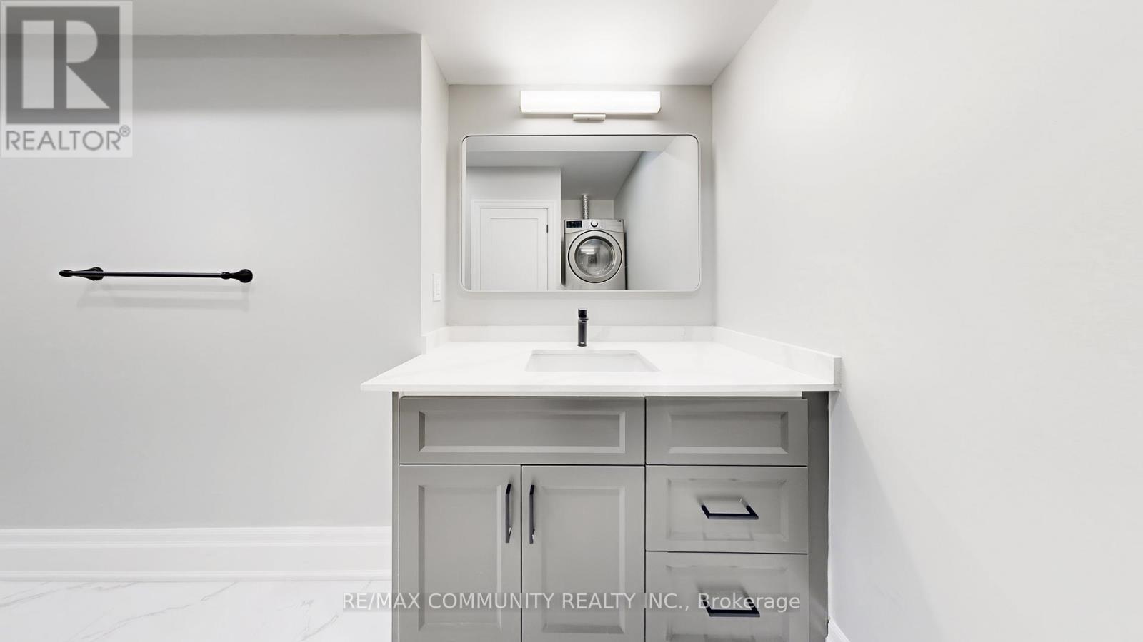 1580a Honey Locust Place, Pickering, Ontario  L1X 0P1 - Photo 30 - E12554432