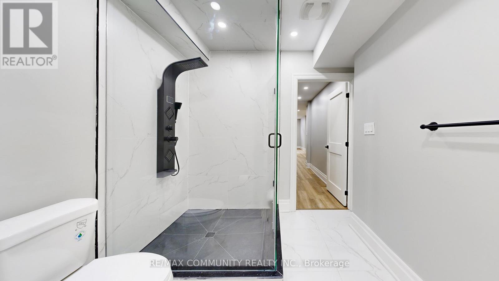 1580a Honey Locust Place, Pickering, Ontario  L1X 0P1 - Photo 32 - E12554432