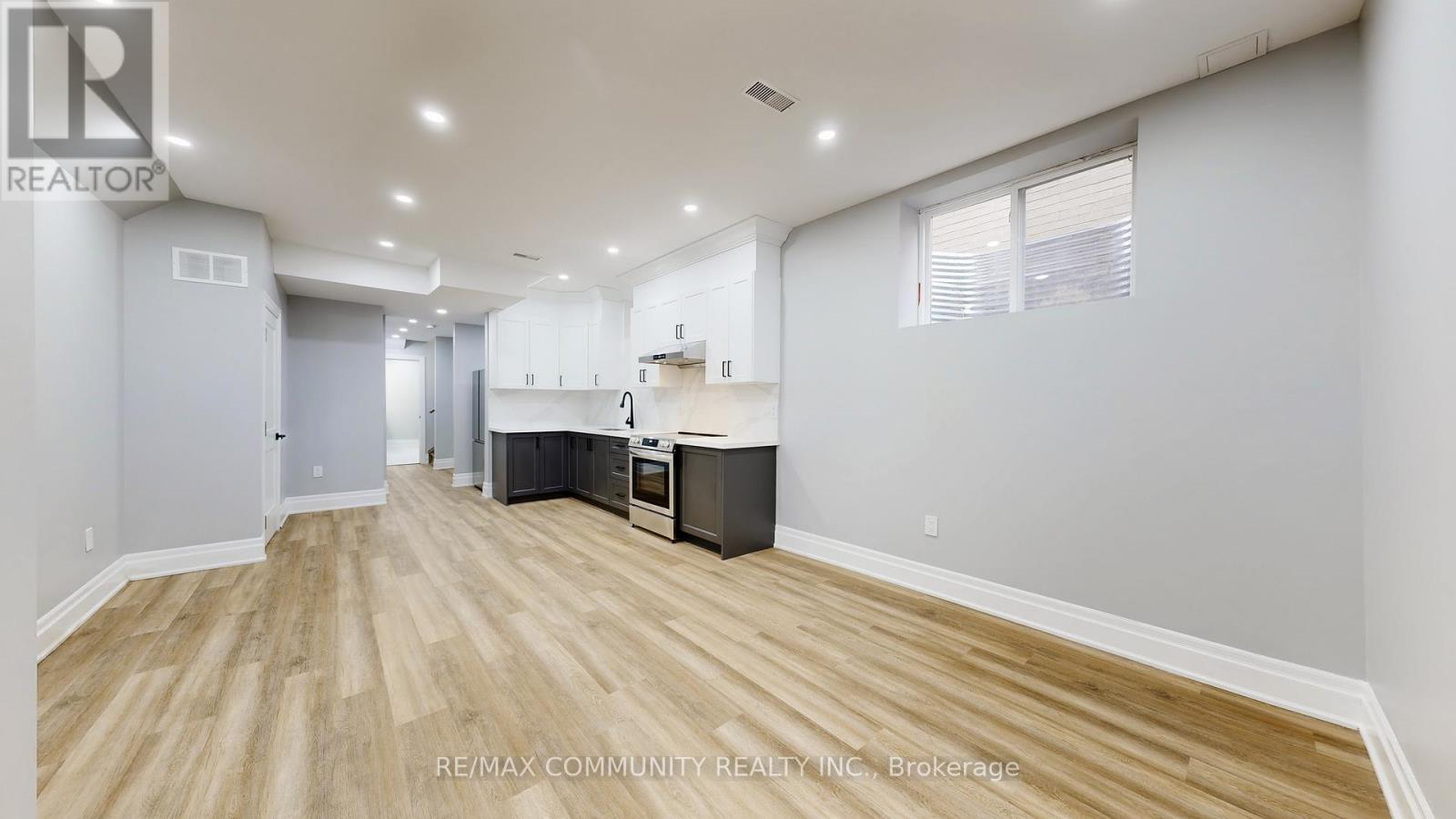 1580a Honey Locust Place, Pickering, Ontario  L1X 0P1 - Photo 7 - E12554432