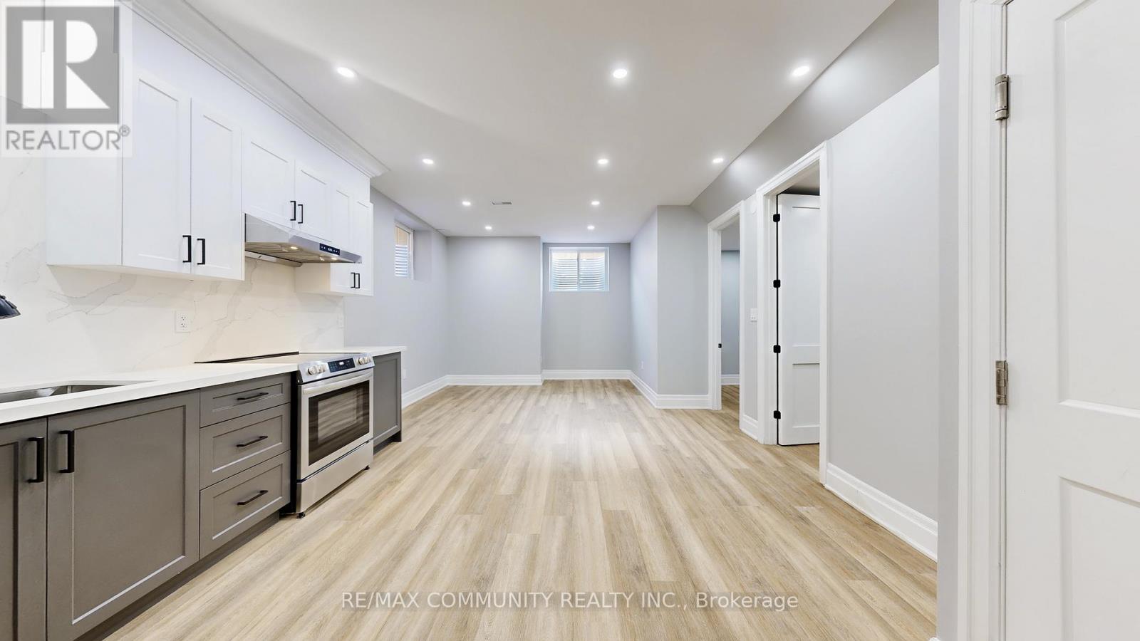 1580a Honey Locust Place, Pickering, Ontario  L1X 0P1 - Photo 9 - E12554432