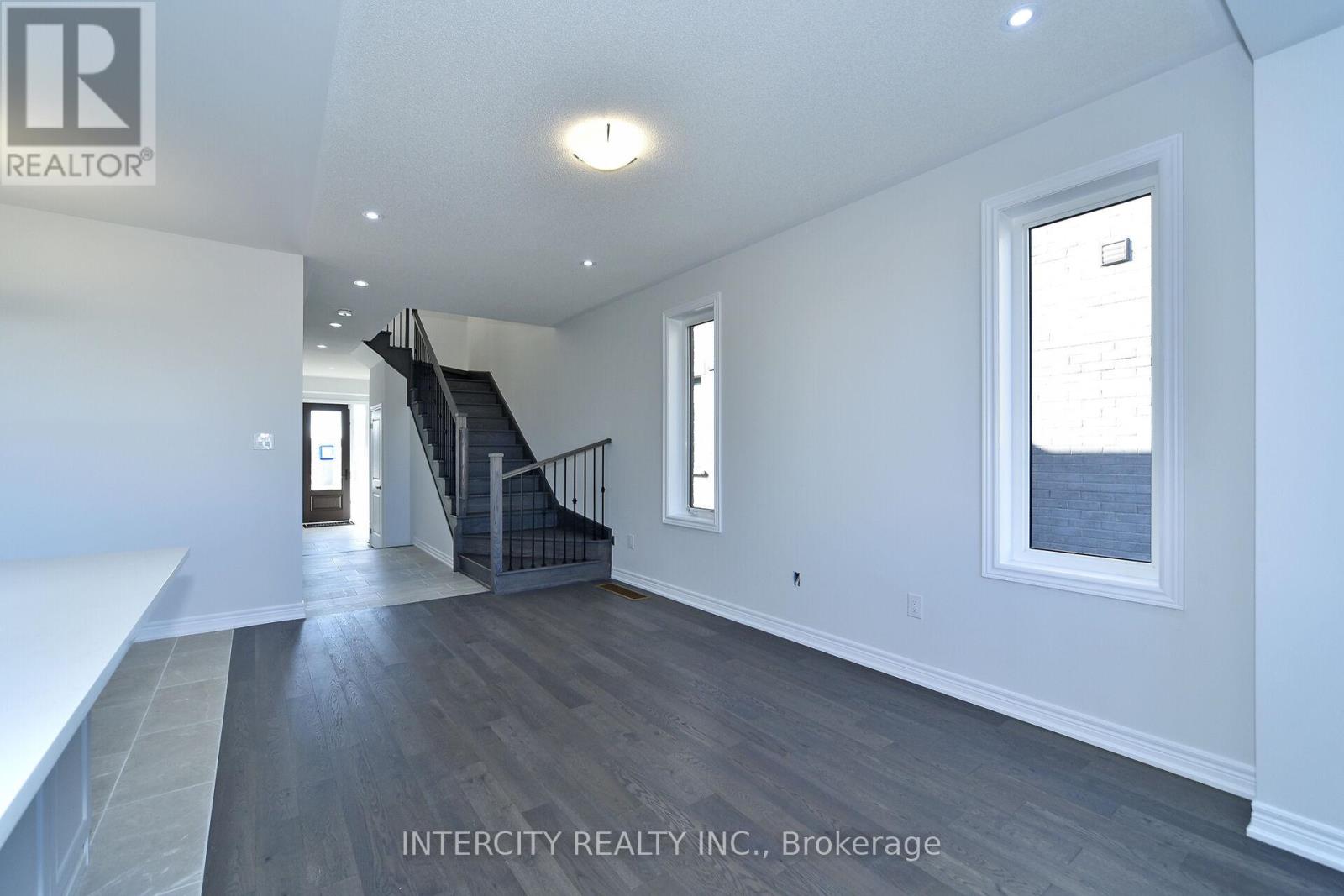 158 Mumbai Drive, Markham, Ontario  L3S 3K5 - Photo 18 - N12456530