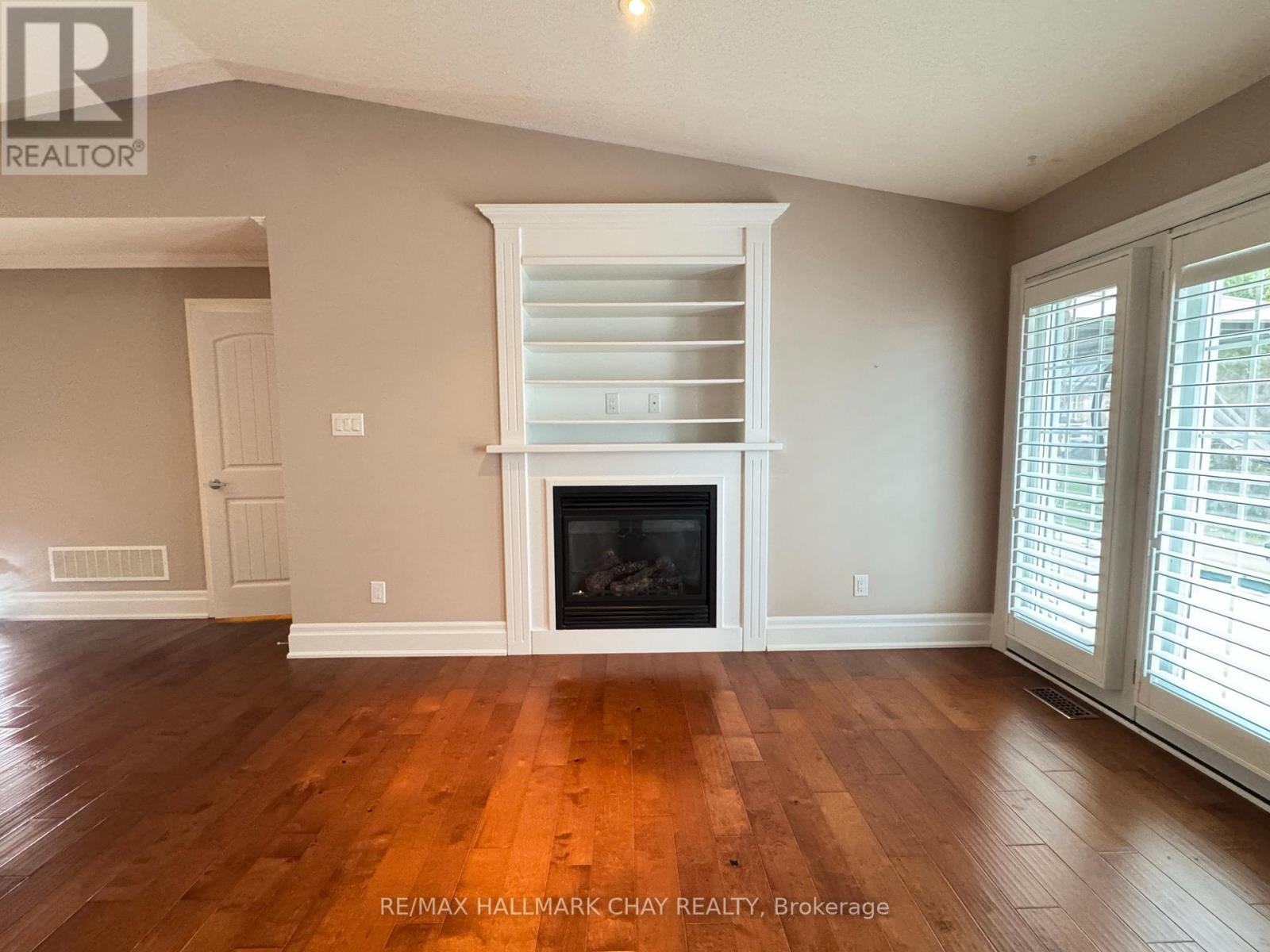 31 Garden Grove Crescent, Wasaga Beach, Ontario  L9Z 0E6 - Photo 13 - S12549226