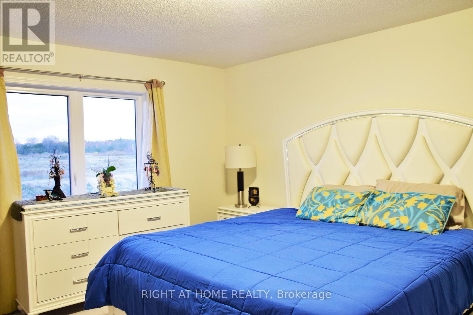 30 Sandhill Crane Drive, Wasaga Beach, Ontario  L9Z 0J6 - Photo 7 - S12499162