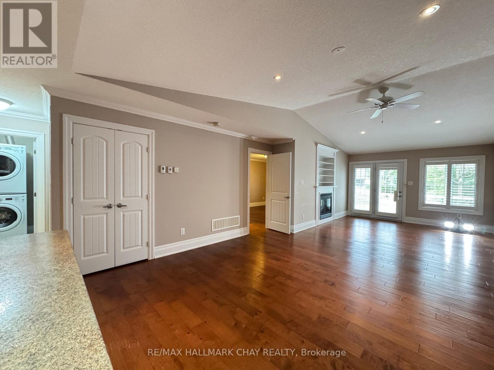 31 Garden Grove Crescent, Wasaga Beach, Ontario  L9Z 0E6 - Photo 16 - S12549226