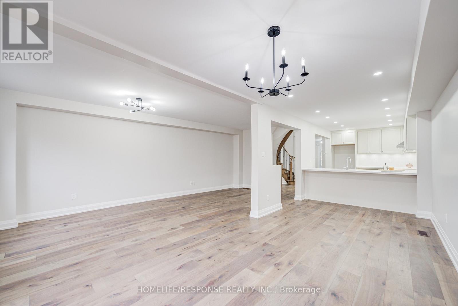 49 Kale Crescent, Vaughan, Ontario L6A 3R1 - Photo 18 - N12554188