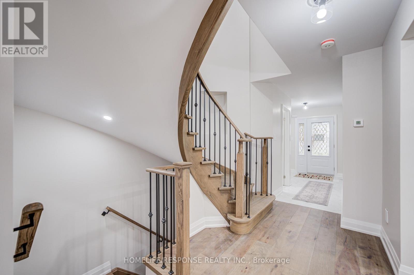 49 Kale Crescent, Vaughan, Ontario L6A 3R1 - Photo 7 - N12554188