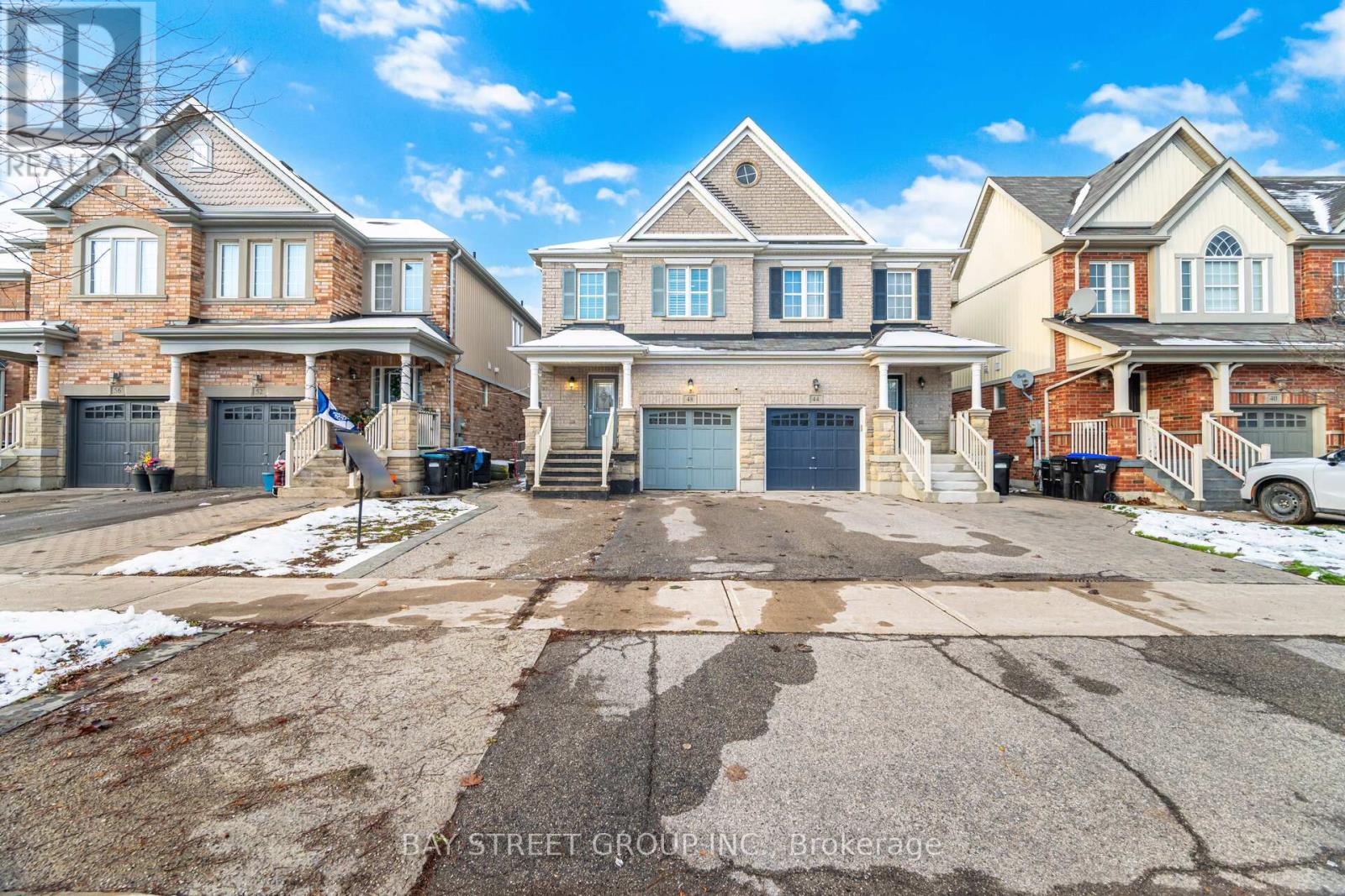 48 ACORN LANE, Bradford West Gwillimbury, Ontario