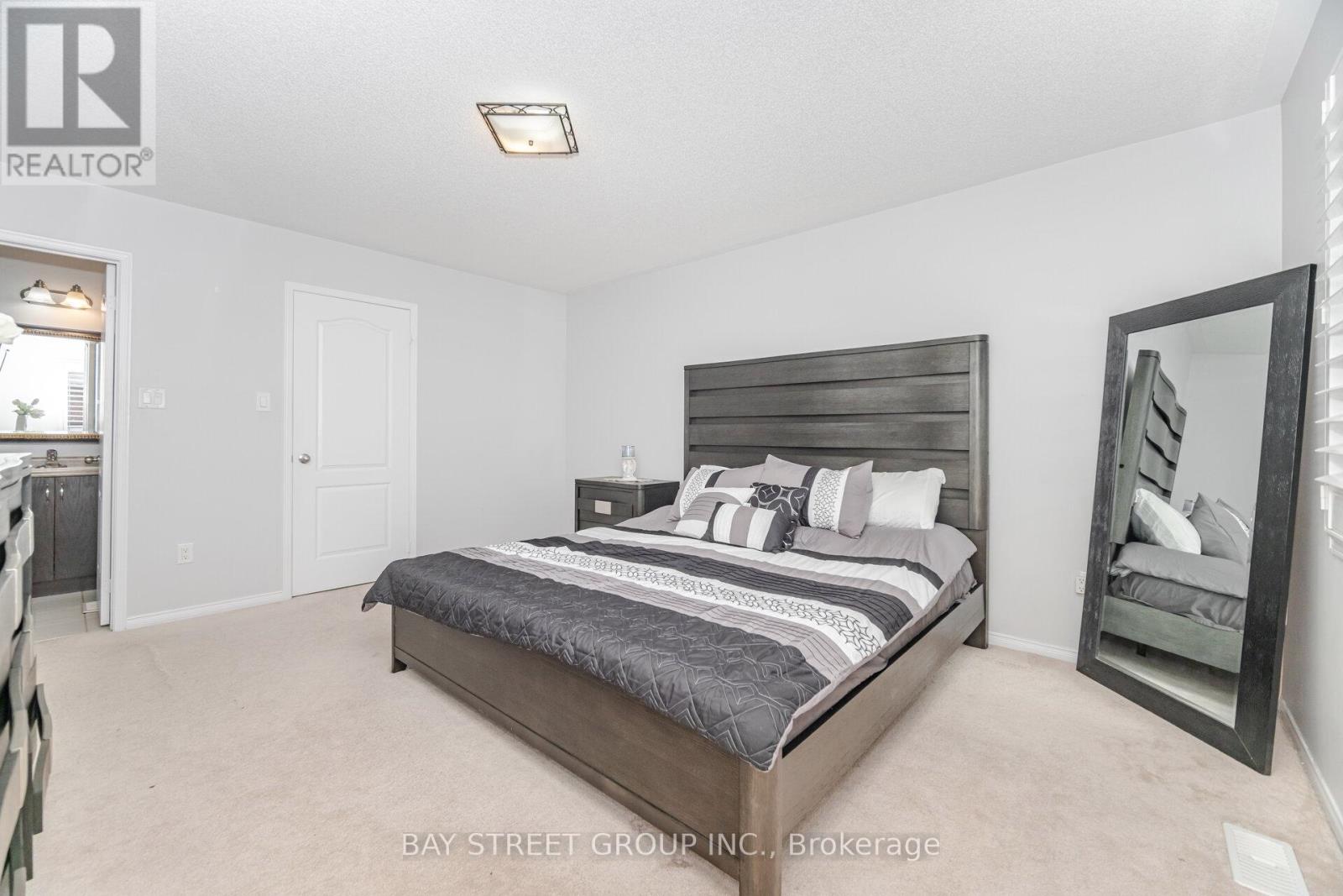 48 Acorn Lane, Bradford West Gwillimbury, Ontario  L3Z 0H6 - Photo 13 - N12554200