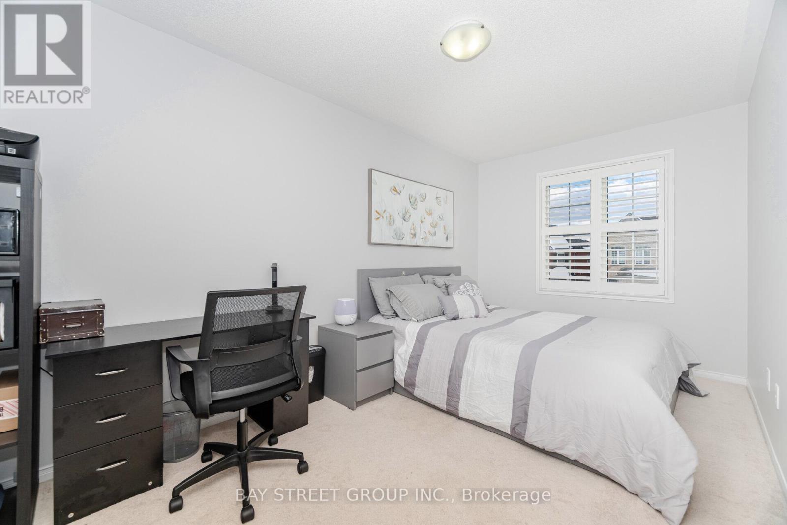 48 Acorn Lane, Bradford West Gwillimbury, Ontario  L3Z 0H6 - Photo 14 - N12554200