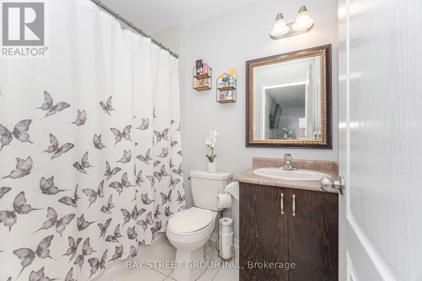 48 Acorn Lane, Bradford West Gwillimbury, Ontario  L3Z 0H6 - Photo 15 - N12554200