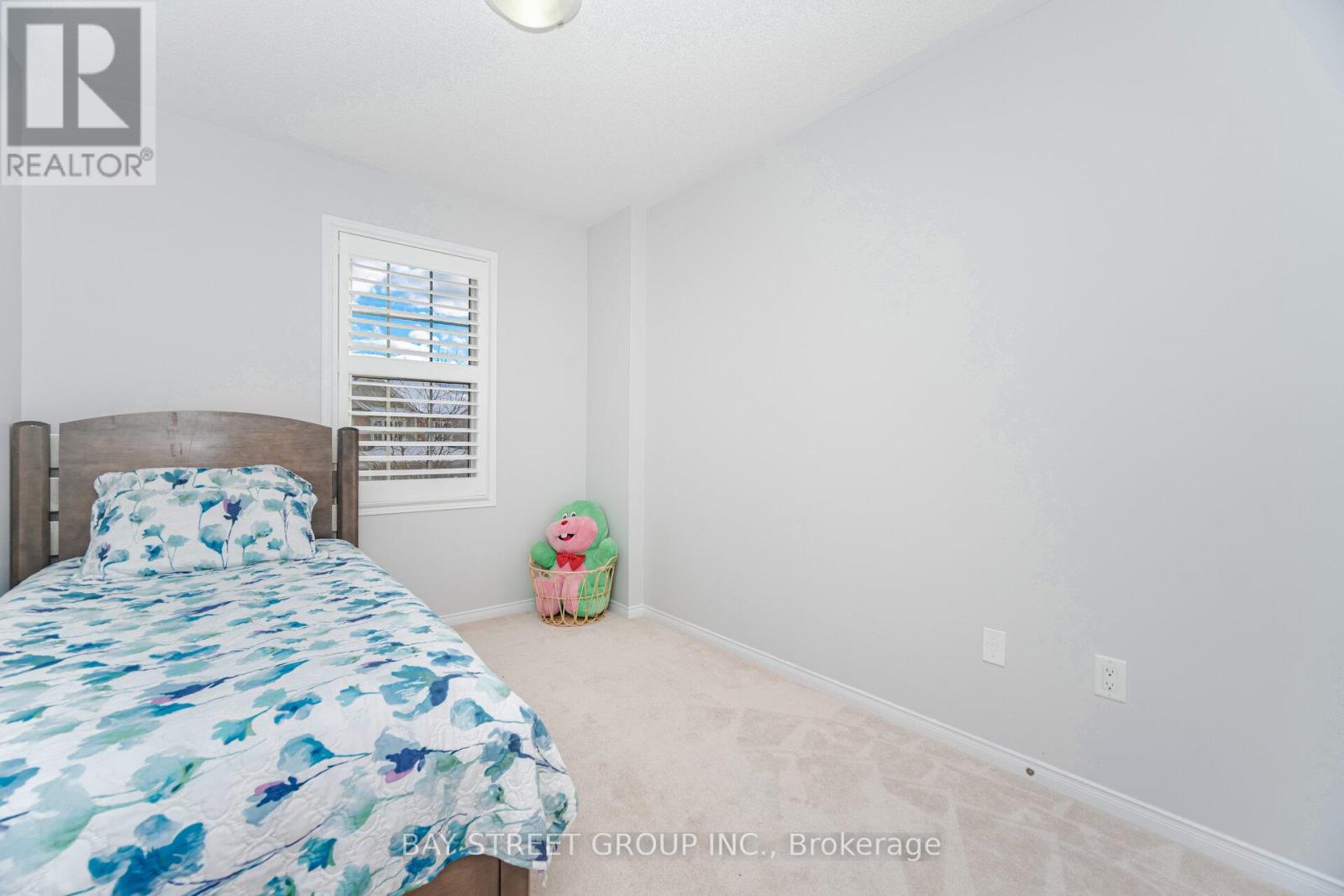 48 Acorn Lane, Bradford West Gwillimbury, Ontario  L3Z 0H6 - Photo 20 - N12554200