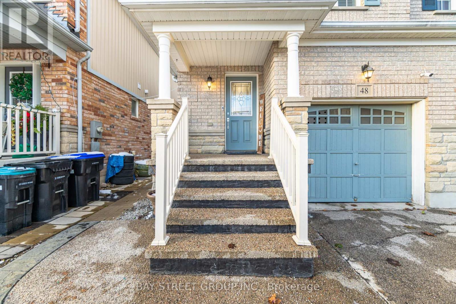 48 Acorn Lane, Bradford West Gwillimbury, Ontario  L3Z 0H6 - Photo 3 - N12554200
