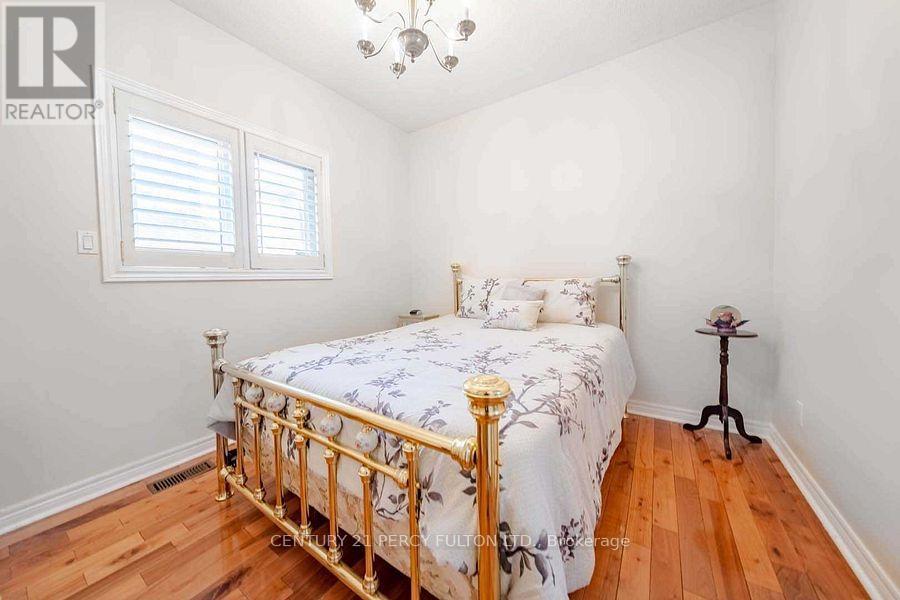 28 Rouge Bank Drive, Markham, Ontario  L3S 4C7 - Photo 16 - N12554208