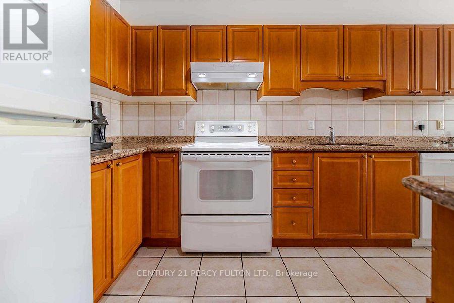 28 Rouge Bank Drive, Markham, Ontario  L3S 4C7 - Photo 8 - N12554208