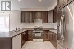 31 Beechborough Crescent, East Gwillimbury, Ontario  L9N 0P2 - Photo 12 - N12554216