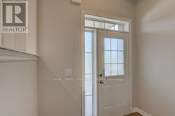 31 Beechborough Crescent, East Gwillimbury, Ontario  L9N 0P2 - Photo 5 - N12554216