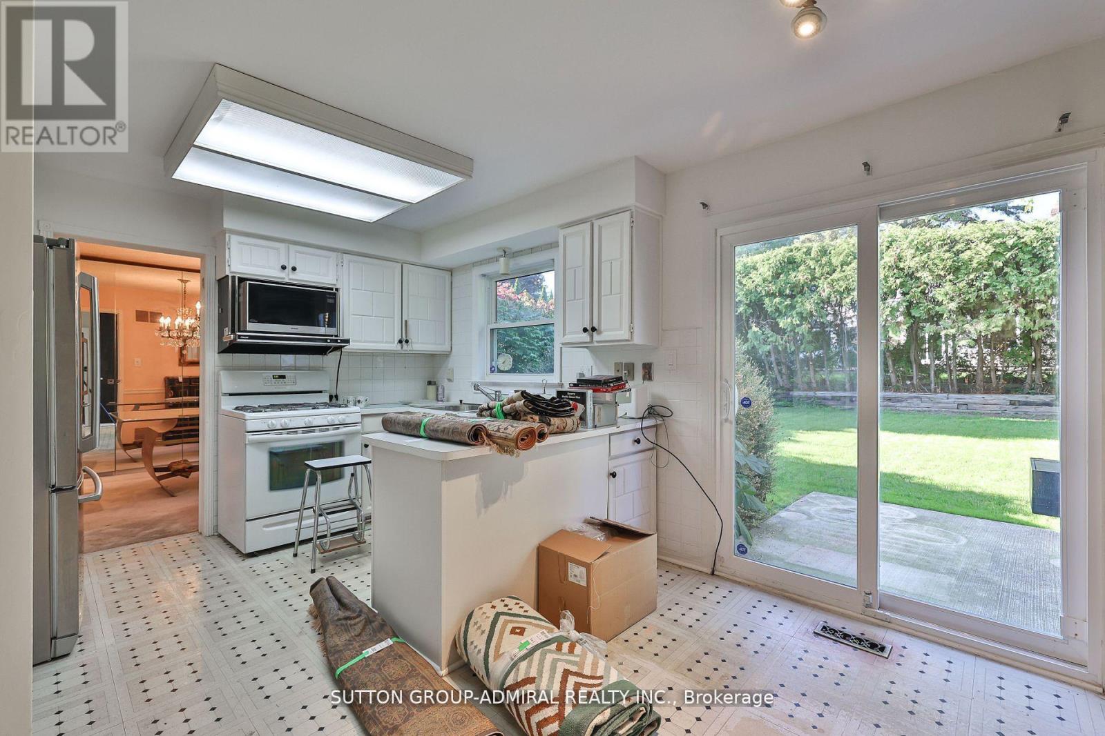 22 Cobblestone Drive, Markham, Ontario L3T 4E4 - Photo 15 - N12554226