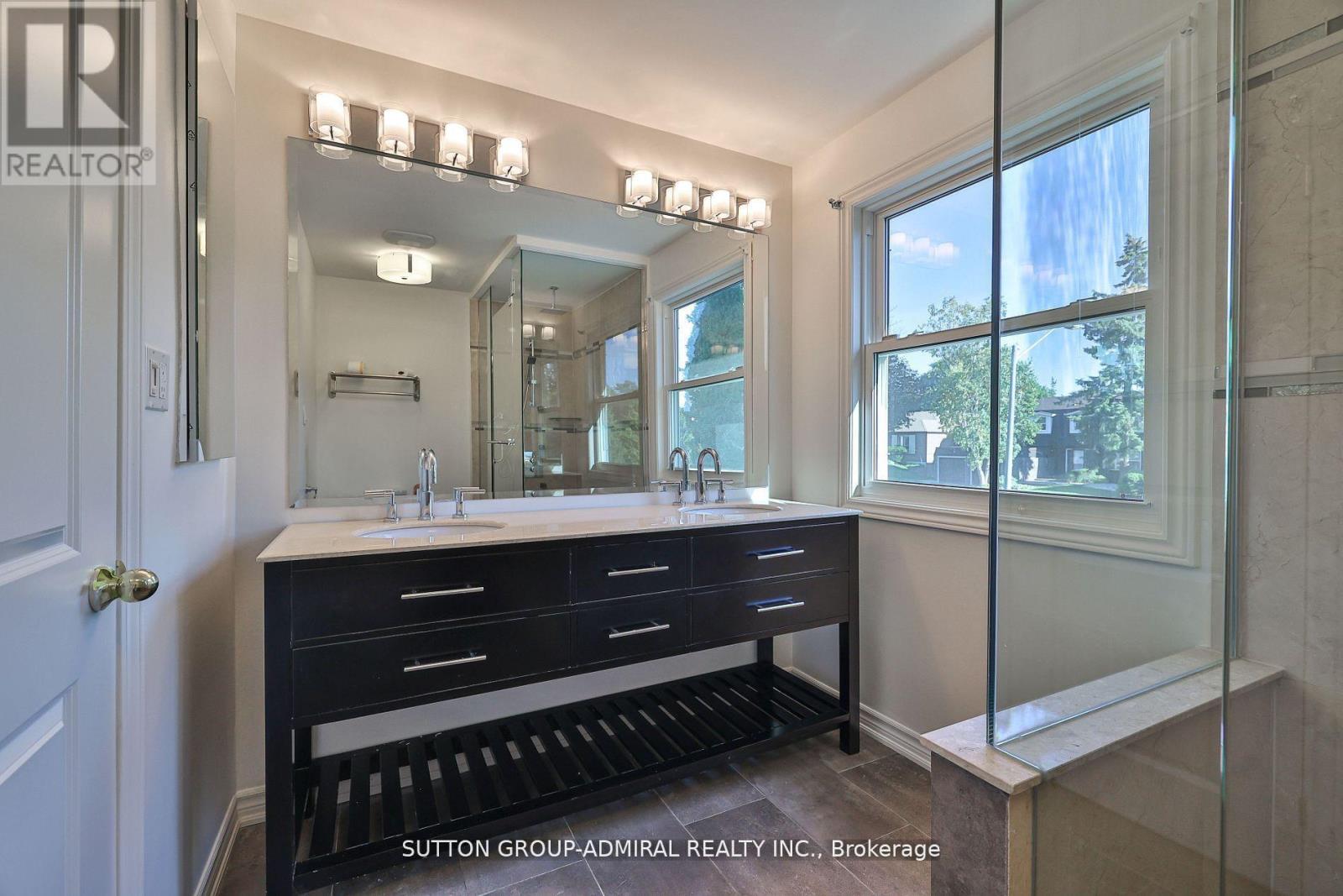 22 Cobblestone Drive, Markham, Ontario L3T 4E4 - Photo 25 - N12554226