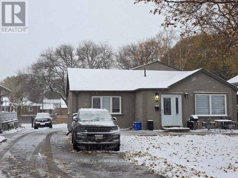 BACK UNIT - 30 HOWARD DRIVE, Newmarket, Ontario