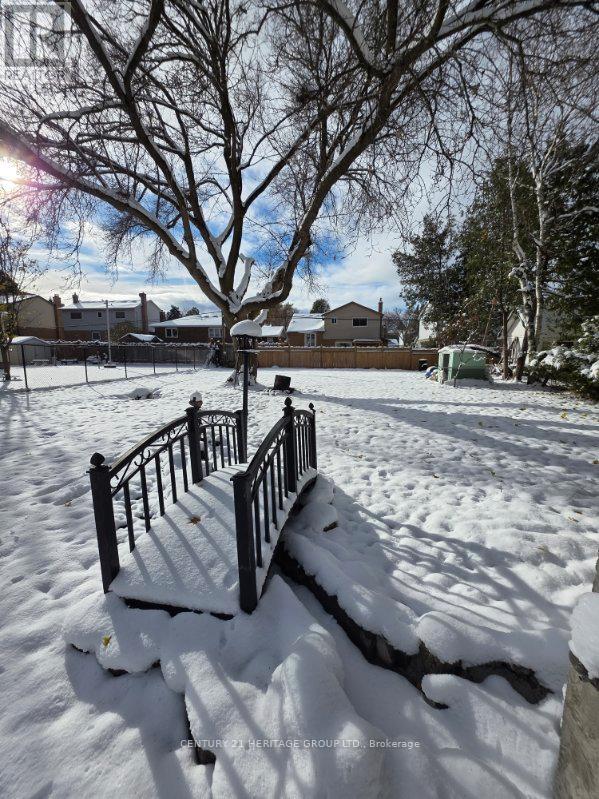 Back Unit - 30 Howard Drive, Newmarket, Ontario  L3Y 3G7 - Photo 9 - N12554318