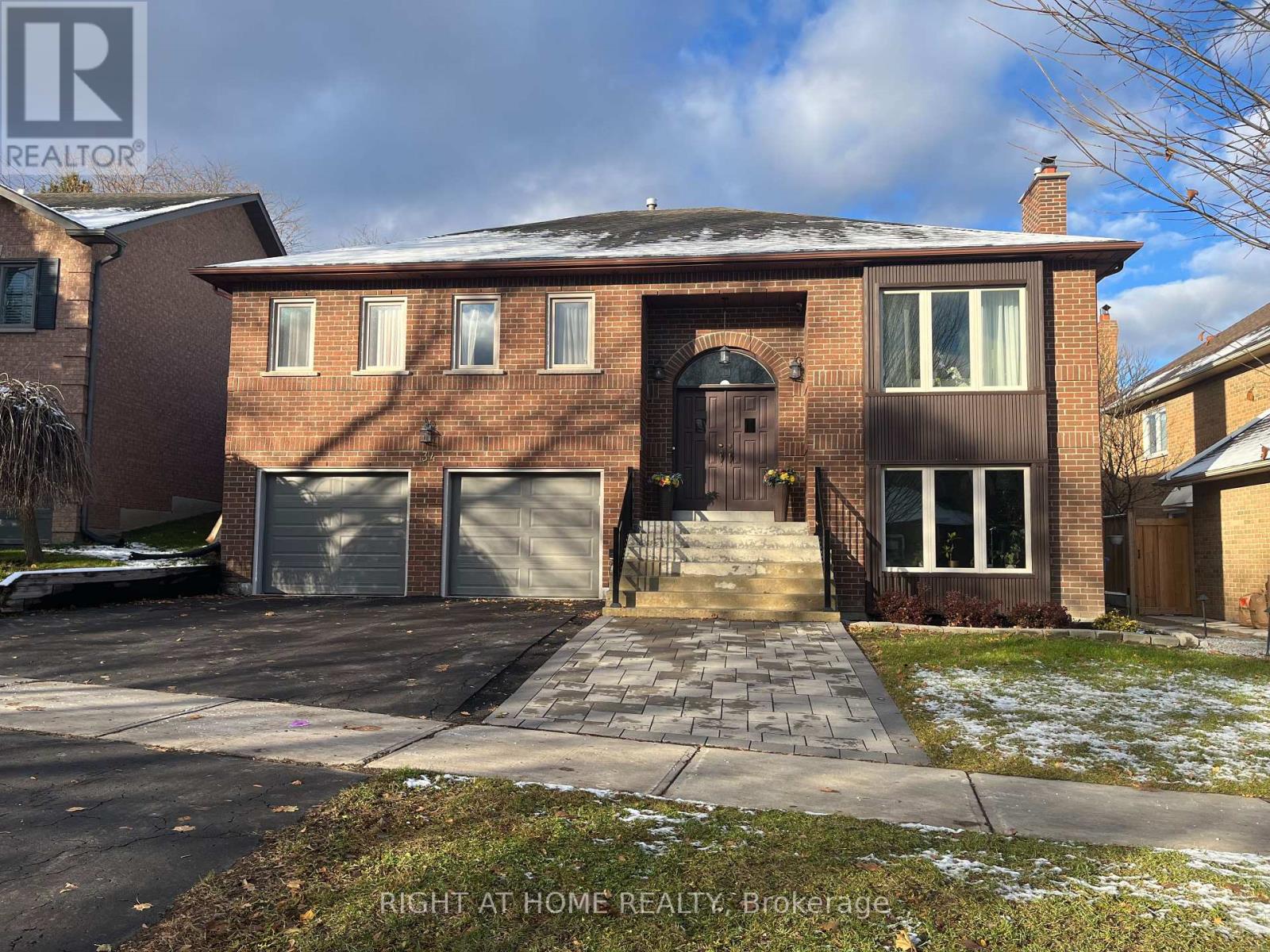 LOWER - 34 TIMBERLINE TRAIL, Aurora, Ontario