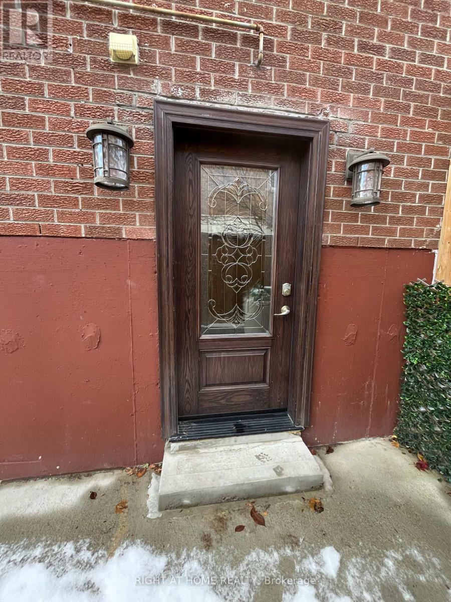 Lower - 34 Timberline Trail, Aurora, Ontario  L4G 6A5 - Photo 4 - N12554364