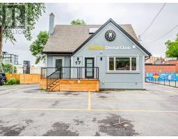 17 BEDFORD PARK AVENUE, Richmond Hill, Ontario