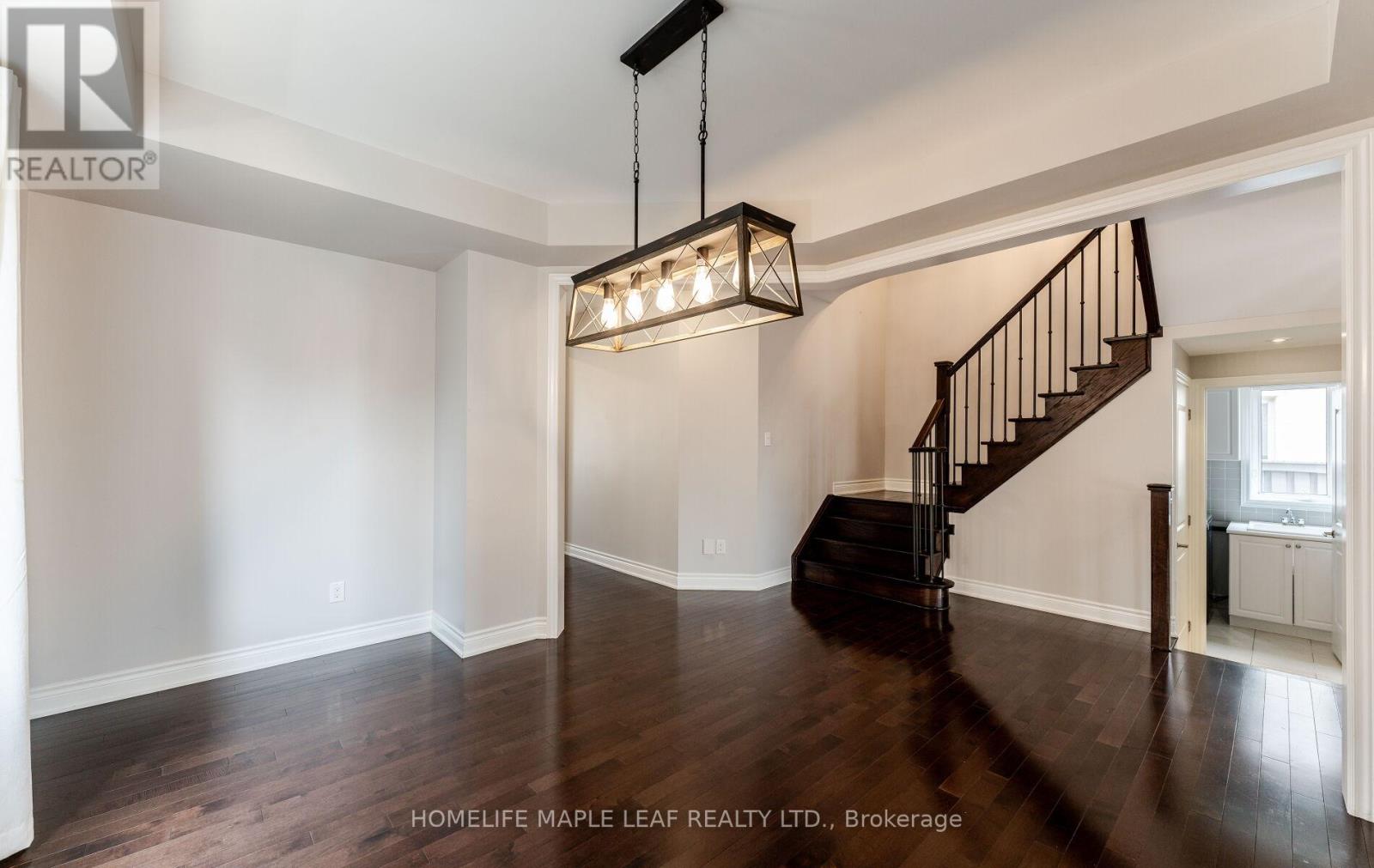 47 Stanton Avenue, Vaughan, Ontario L4H 0V5 - Photo 11 - N12554406