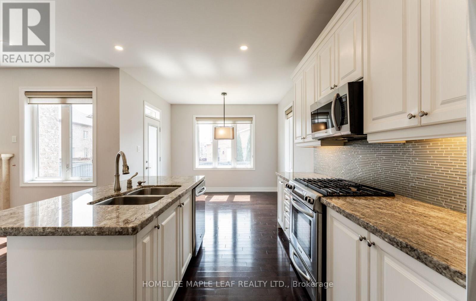 47 Stanton Avenue, Vaughan, Ontario L4H 0V5 - Photo 17 - N12554406