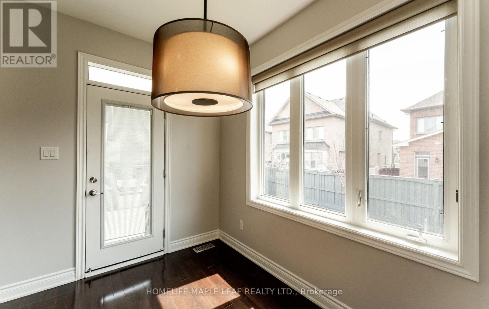 47 Stanton Avenue, Vaughan, Ontario L4H 0V5 - Photo 19 - N12554406