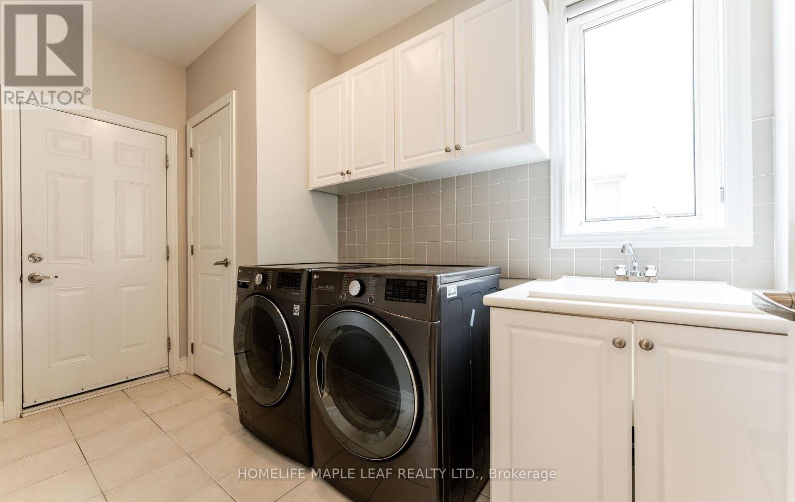 47 Stanton Avenue, Vaughan, Ontario L4H 0V5 - Photo 21 - N12554406