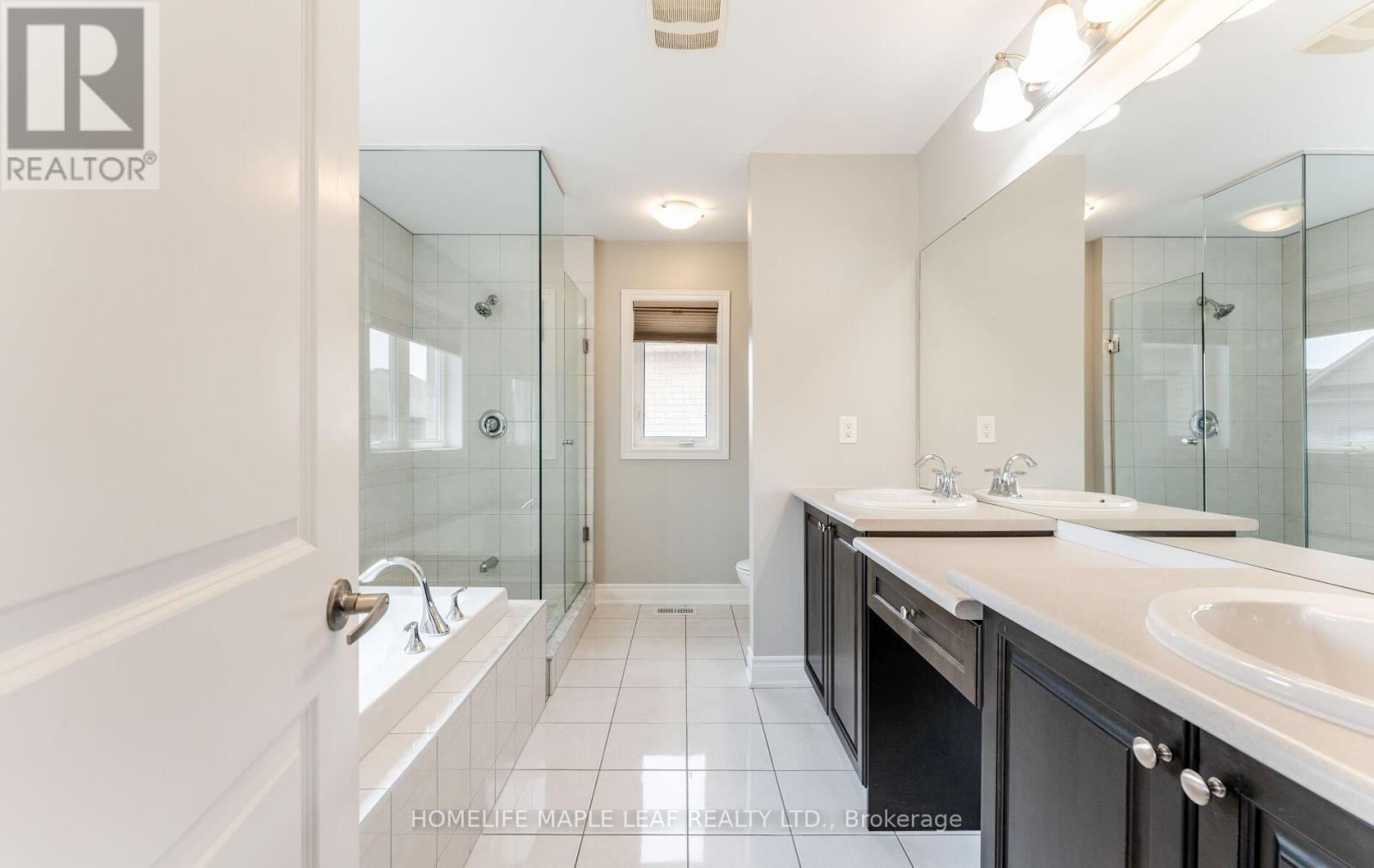 47 Stanton Avenue, Vaughan, Ontario L4H 0V5 - Photo 26 - N12554406